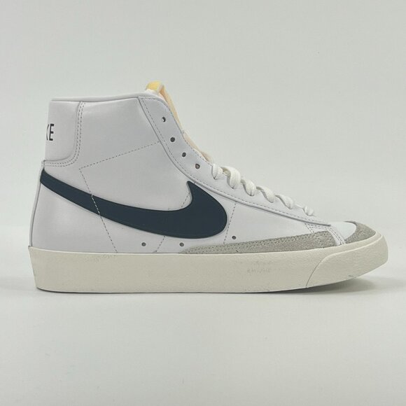 Nike Women's Blazer Mid '77 'White Black' CZ1055-100 size 9.5 READ - Picture 1 of 8